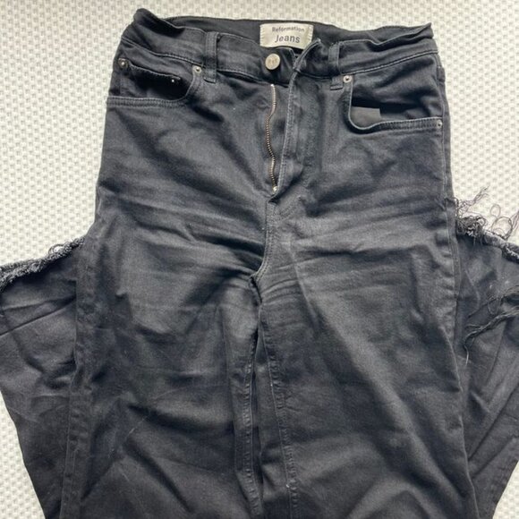 Reformation Black high waisted cigarette jeans with frayed hem detail - Picture 1 of 4